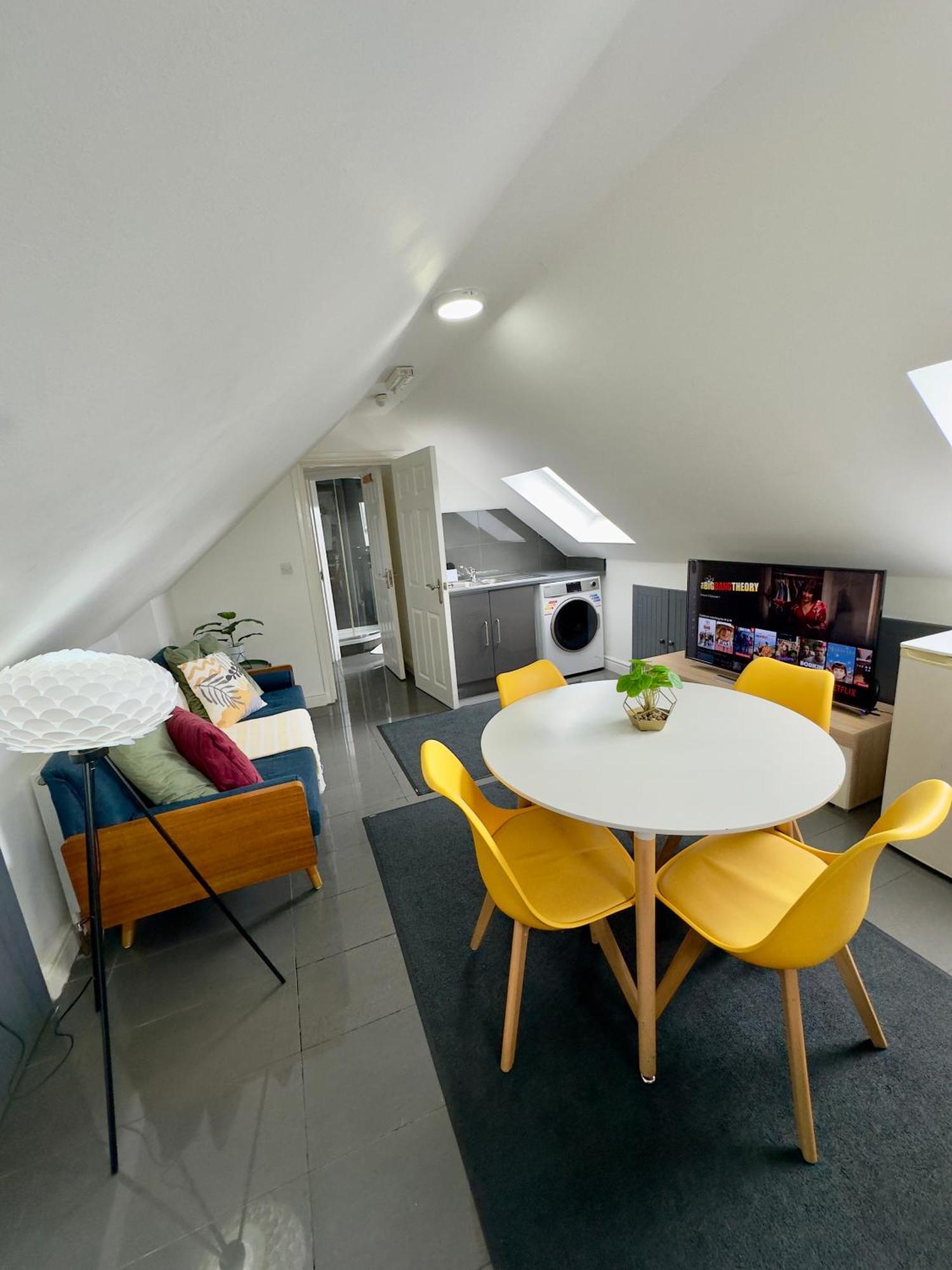 Cosy 3 Bed Apartment Near Birmingham Airport & Nec Perfect For Groups & Contractors! المظهر الخارجي الصورة